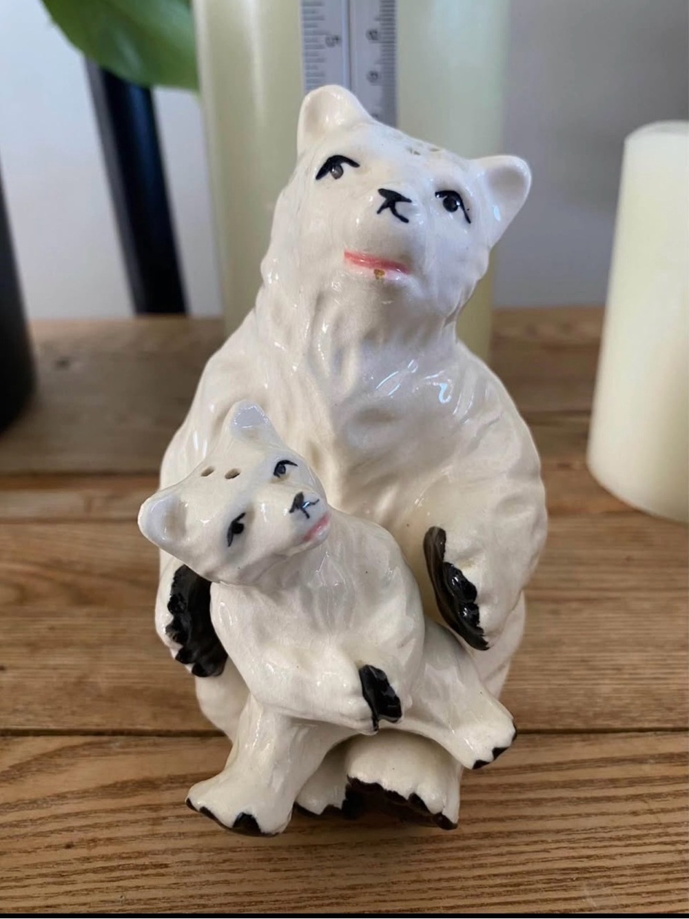 Vintage Polar Bear and Cub Snugglers Salt and Pepper Shakers